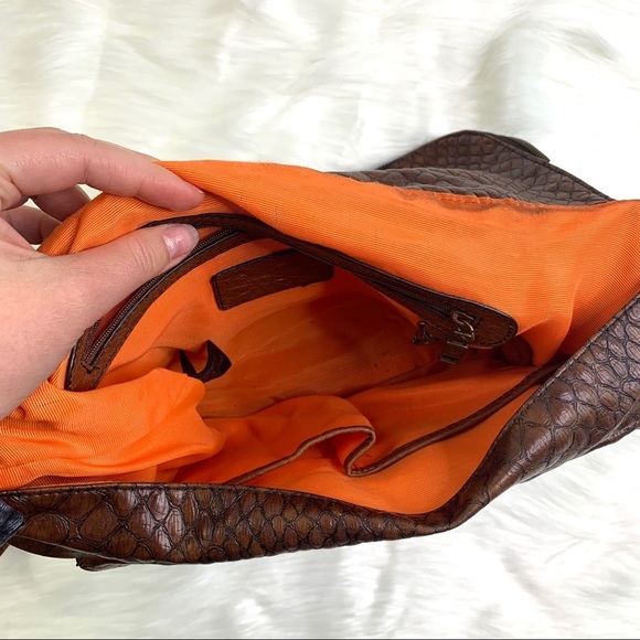 🌸Jessica Simpson Faux Leather crossbody bag - Picture 3 of 6